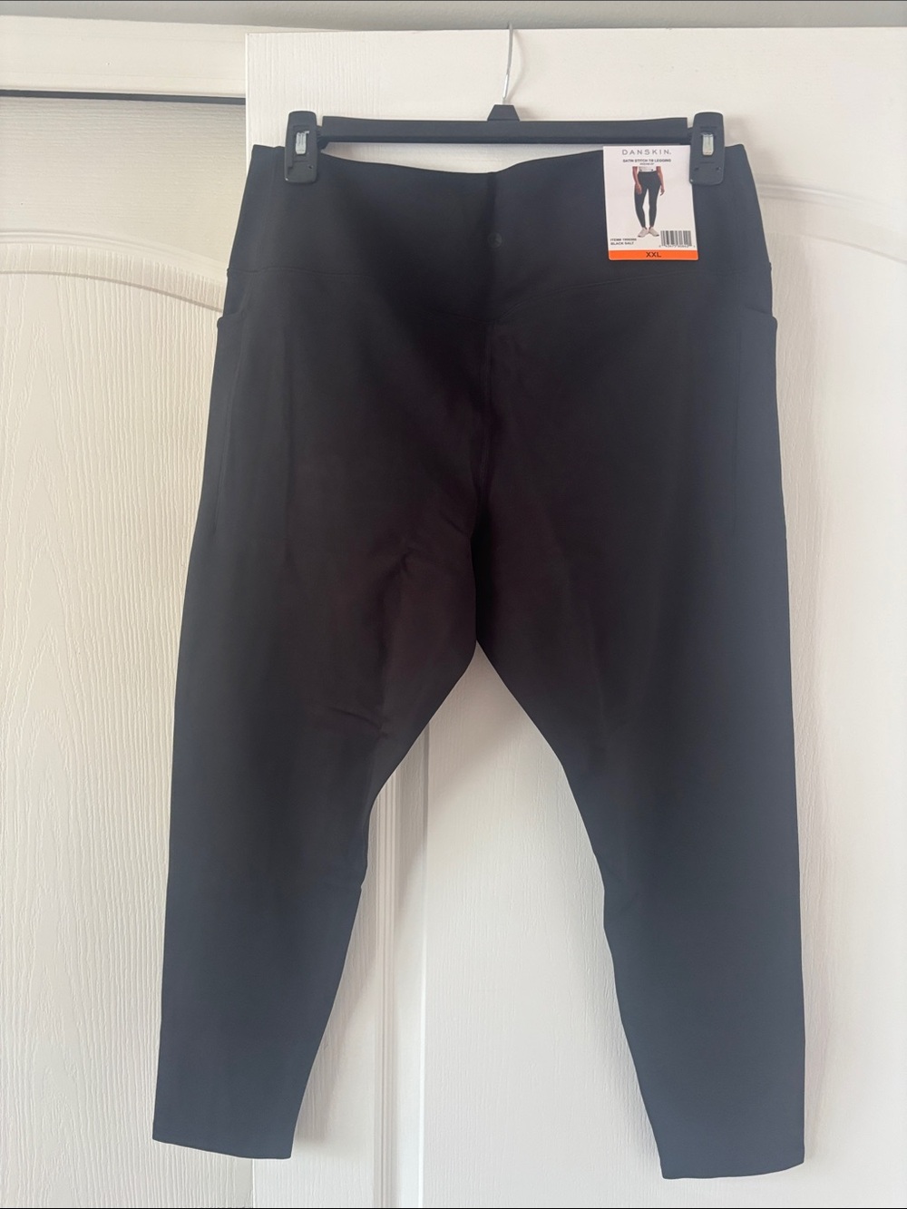 NWT DANSKIN Women’s Black Athletic Leggings SIZE XXL
